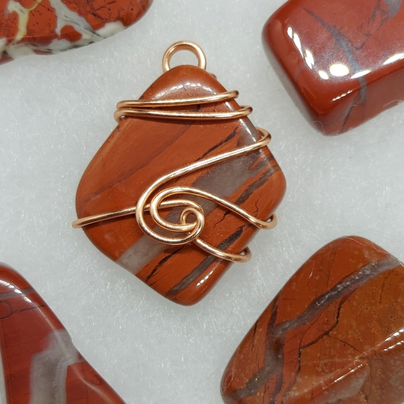 Red Jasper wire wrapped necklace pendant. - Picture 3 of 5